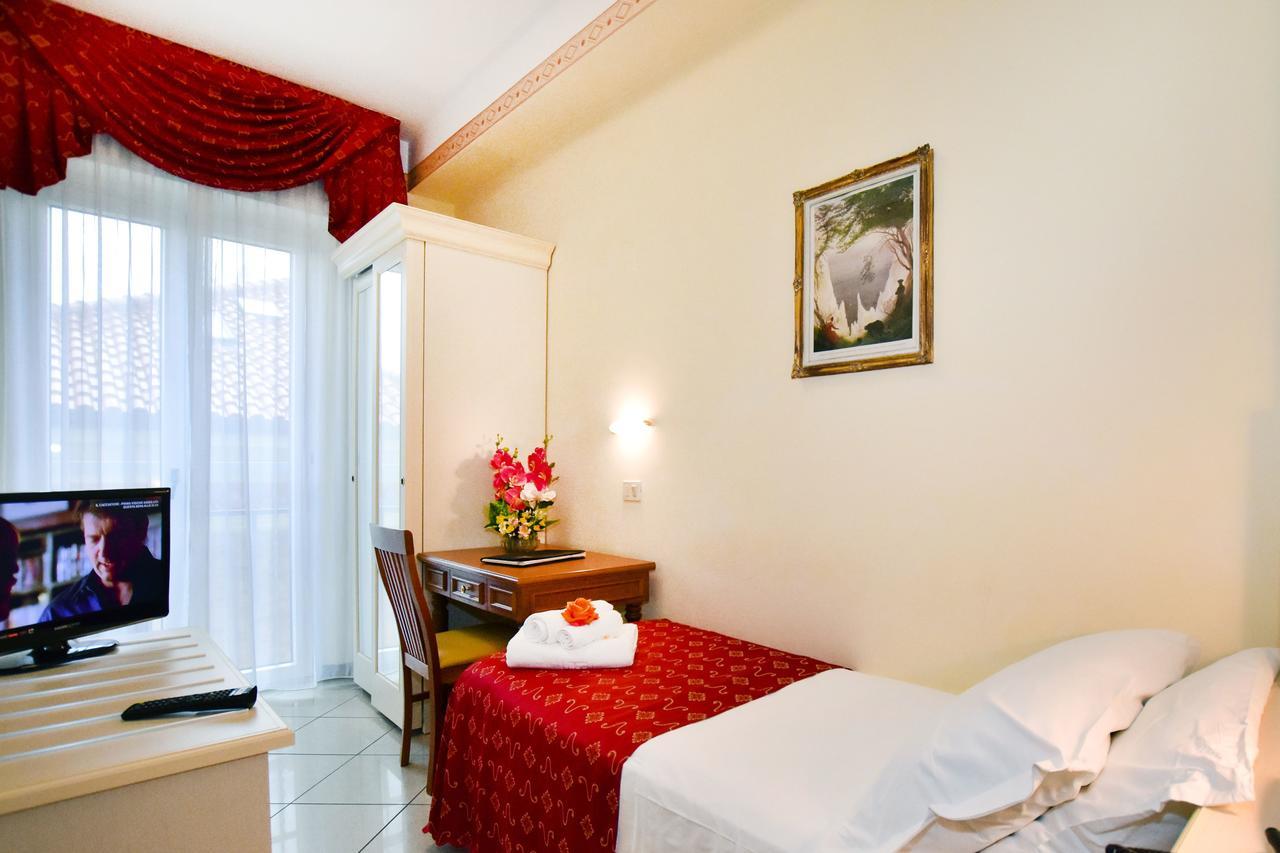 Hotel Nord Est غابيتّشي ماري المظهر الخارجي الصورة
